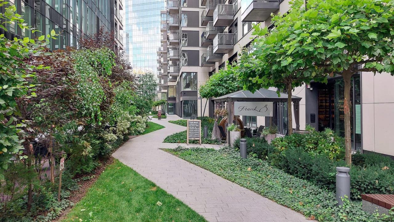 Luxury Apartments On Grzybowska Street In Варшава Экстерьер фото
