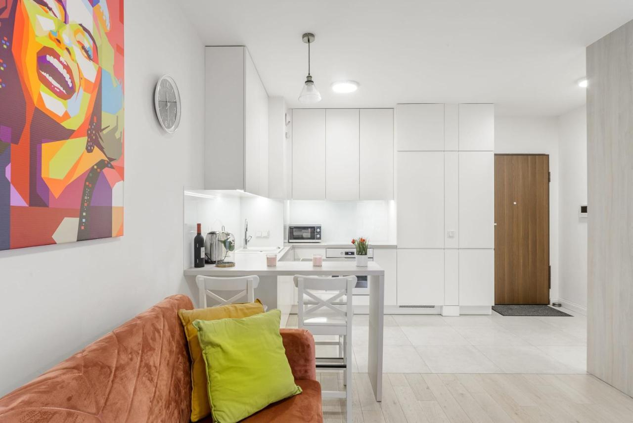 Luxury Apartments On Grzybowska Street In Варшава Экстерьер фото